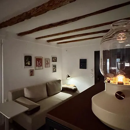 Akonelia - Chora Center Λευκάδα